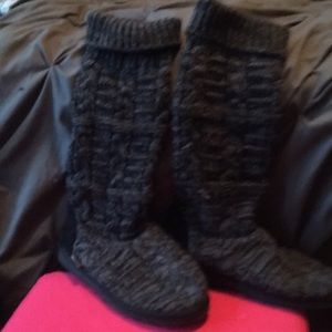 Mil Luke sweater boots